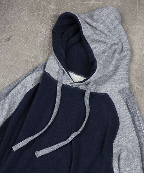 bodco（ボッコ）の「【bodco】ボッコ/ SWEAT-PANELLED HOODIE【ユニセックス】（パーカー・メンズ・ネイビー/その他・SMALL/MEDIUM/LARGE）」の7枚目の写真