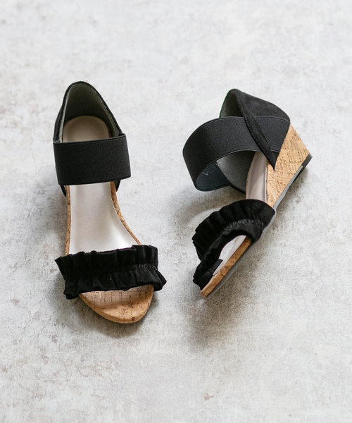 flune（フリューン）の「選べるデザイン フリル シンプル コルク巻き ミドルヒール ゴムストラップ サンダル（サンダル・レディース・グレー系その他/ブルー/グリーン系その他/マジェンタ/イエロー系その他2/ブラック/ベージュ系その他/ネイビー/ブルー系その他2/イエロー系その他/グレー/レッド系その他/グレイッシュベージュ/ブルー系その他/ブラック系その他/グリーン/その他/レオパード・SS/LL/M/L/S/3L）」の2枚目の写真