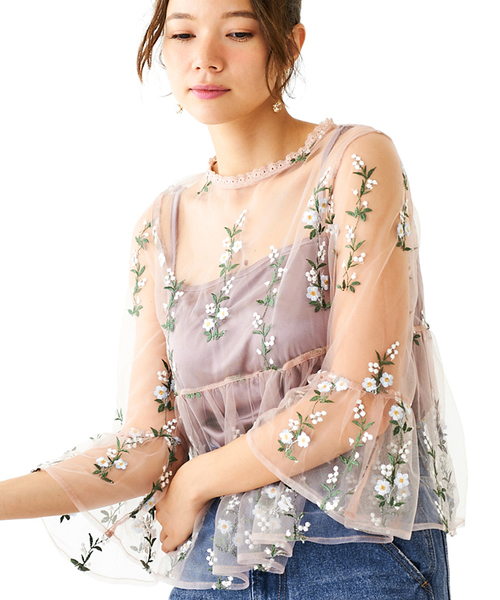 flower(フラワー)の「クオーツフラワーブラウス(シャツ/ブラウス・レディース・ネイビー/ピンクベージュ・フリ-)」の1枚目の写真