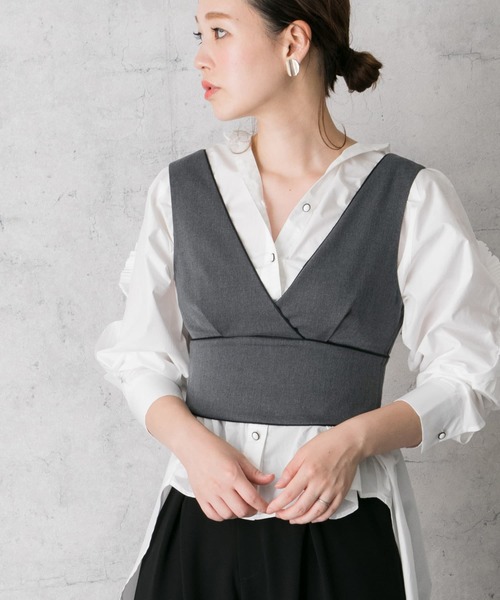 URBAN RESEARCH ROSSO WOMEN（アーバンリサーチ　ロッソ）の「Vネックビスチェ∴（ベスト・レディース・グレー/キャメル・FREE）」の7枚目の写真