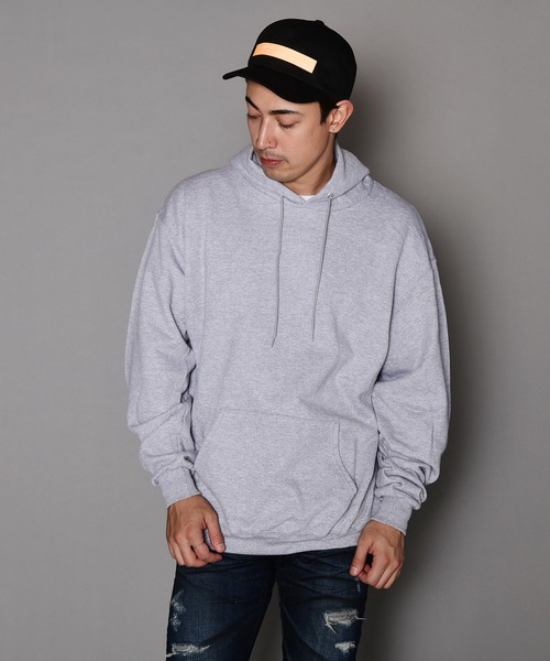 Champion(チャンピオン)の「Champion/チャンピオン ビックシルエット無地スウェットパーカー(パーカー・メンズ・チャコールグレー/ブラック/グレー/ライトグレー/グリーン/ネイビー/ロイヤルブルー/レッド/ワインレッド/ダークグリーン・S/M/L/XL/XXL)」の6枚目の写真