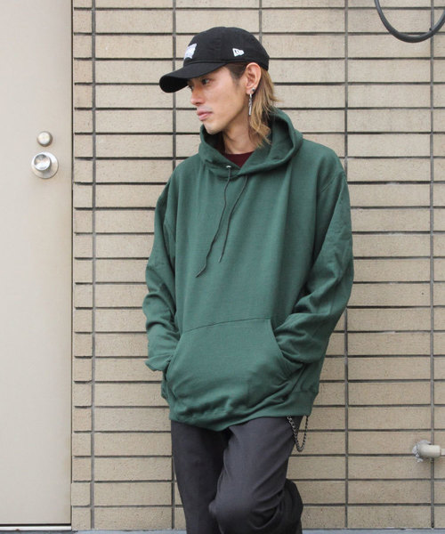 Champion(チャンピオン)の「Champion/チャンピオン ビックシルエット無地スウェットパーカー(パーカー・メンズ・チャコールグレー/ブラック/グレー/ライトグレー/グリーン/ネイビー/ロイヤルブルー/レッド/ワインレッド/ダークグリーン・S/M/L/XL/XXL)」の7枚目の写真