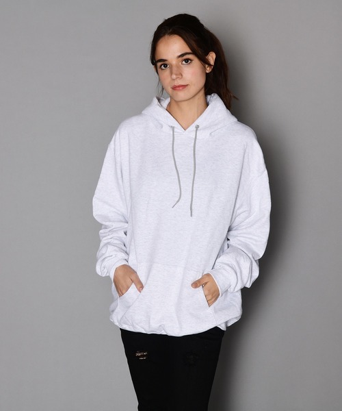 Champion(チャンピオン)の「Champion/チャンピオン ビックシルエット無地スウェットパーカー(パーカー・メンズ・チャコールグレー/ブラック/グレー/ライトグレー/グリーン/ネイビー/ロイヤルブルー/レッド/ワインレッド/ダークグリーン・S/M/L/XL/XXL)」の5枚目の写真