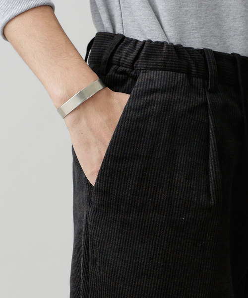 NANO universe（ナノユニバース）の「ストライプウールタックテーパードパンツ（スラックス・メンズ・ブラック/ブラウン・SMALL/MEDIUM/LARGE）」の5枚目の写真