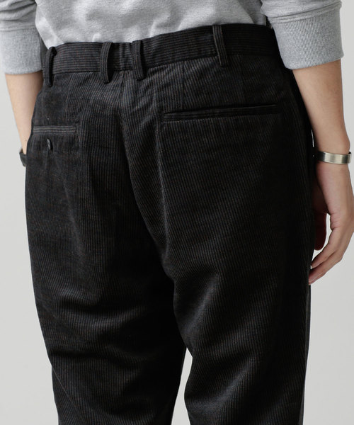 NANO universe（ナノユニバース）の「ストライプウールタックテーパードパンツ（スラックス・メンズ・ブラック/ブラウン・SMALL/MEDIUM/LARGE）」の6枚目の写真