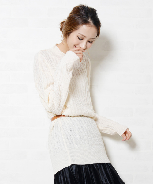 shopnikoniko(ショップニコニコ)の「オーバーサイズ ケーブル編みニット チュニック(チュニック・レディース・チャコールグレー/ブラック/ベージュ/ミックスグレー/グリーン/アイボリー/ボルドー・フリー)」の8枚目の写真