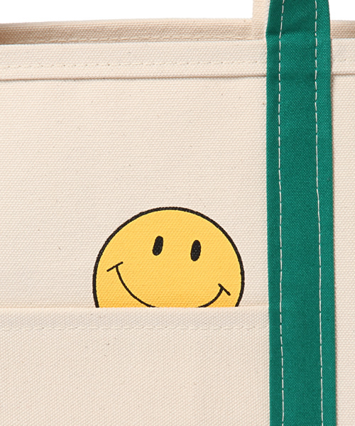 Ray BEAMS（レイビームス）の「JACKSON MATISSE×Ray BEAMS / 別注 smile トート（トートバッグ・レディース・グリーン/ネイビー/レッド系その他・ONE SIZE）」の4枚目の写真