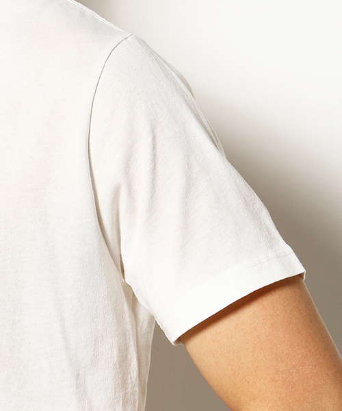 Purple&Yellow(パープルアンドイエロー)の「バックプリント ロングラウンド Tシャツ(Tシャツ/カットソー・メンズ・アイボリー/イエロー系その他/ブラック/オレンジ系その他・SMALL/X-LARGE/LARGE/MEDIUM)」の16枚目の写真