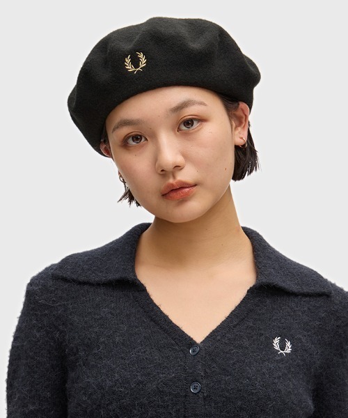 FRED PERRY(フレッドペリー)の「Wool Beret/フレッドペリーベレー帽(ハンチング/ベレー帽・レディース・ブラック/レッド/ブラック系その他/オフホワイト/ブラック系その他2・ONE SIZE)」の9枚目の写真