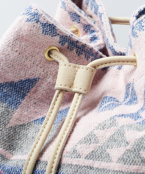 Another Edition（アナザーエディション）の「ae NTV SHLD（ショルダーバッグ・レディース・ネイビー/ライトピンク・ﾌﾘ-）」の7枚目の写真