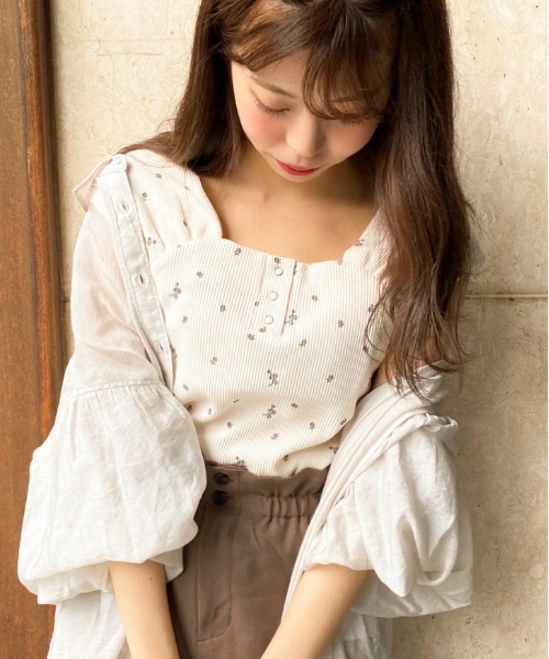 apres jour(アプレジュール)の「花柄ワッフルキャミソール【ZOZOTOWN限定アイテム】(タンクトップ・レディース・ラベンダー/ミント/アイボリー/モカ・フリー)」の2枚目の写真