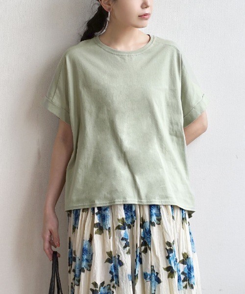 zootie（ズーティー）の「【汗が染みない ゆったりTシャツ】 汗しみない Tシャツ［ワイドシルエット］ 汗染み防止（Tシャツ/カットソー・レディース・ラベンダー/ブラック/グレイッシュブルー/カーキ/キャメル/パープル/ネイビー/ライトブルー/杢グレー/ロイヤルブルー/フューシャピンク/オフホワイト/ライトカーキ/グレイッシュベージュ/ブラウン/オレンジ系その他/オレンジ系その他2/モカ/ダークグリーン/アイボリー/パープル系その他/ブルー系その他2/ダークブラウン/イエロー系その他/レッド系その他/ミント・M-L）」の12枚目の写真