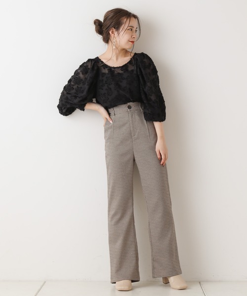 Chico(チコ)の「フロッキー花柄パワショルブラウス(シャツ/ブラウス・レディース・ブラック/ライトベージュ/ミント・FREE)」の18枚目の写真