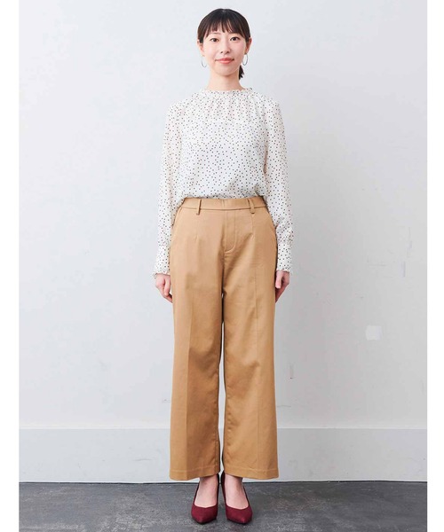 IEDIT（イディット）の「ＩＥＤＩＴ　落ち感素材で上品なドット柄プルオーバー（シャツ/ブラウス・レディース・アイボリー/ブラック・SMALL/MEDIUM/LARGE/X-LARGE/XX-LARGE/XXX-LARGE）」の4枚目の写真