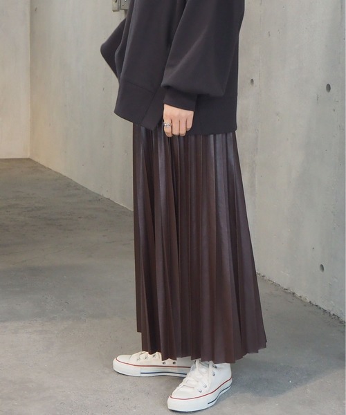 tiptop(ティップトップ)の「2020AW アソート素材プリーツスカート(スカート・レディース・ブラック/ブラウン/ブルー/グレイッシュベージュ/アイボリー・FREE)」の9枚目の写真