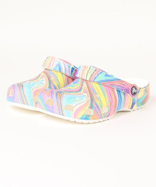 crocs(クロックス)の「クロックス crocs クラシック アウト オブ ディス ワールド2 クロッグ Classic Out of this World2.0 Clog(サンダル・レディース・ホワイト/ホワイト系その他/ブラック/マルチ/その他1/ブラック系その他・22cm/26cm/23cm/25cm/24cm/27cm/28cm/29cm)」の1枚目の写真