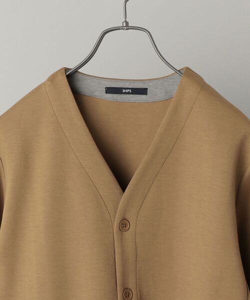 SHIPS（シップス）の「【WEB限定】SHIPS: バルキー ポンチ ワンポイントワッペン ロゴ カーディガン（カーディガン/ボレロ・メンズ・カーキ/ネイビー/イエロー系その他2/グレー・LARGE/XX-LARGE/MEDIUM/X-LARGE/SMALL）」の6枚目の写真