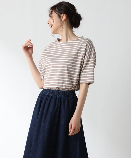 Honeys(ハニーズ)の「ゆるボーダーTシャツ(Tシャツ/カットソー・レディース・ホワイト×グリーン/ホワイト系その他/ベージュ系その他/ホワイト×ネイビー/グレー系その他/ホワイト×ブルー/ホワイト系その他2・L/S/LL/M)」の7枚目の写真