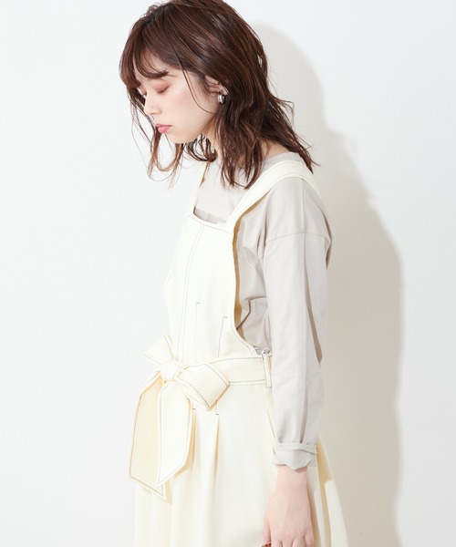 natural couture（ナチュラルクチュール）の「配色ステッチ2WAYジャンスカ（ワンピース・レディース・アイボリー/ブラック/グレイッシュベージュ・FREE）」の7枚目の写真