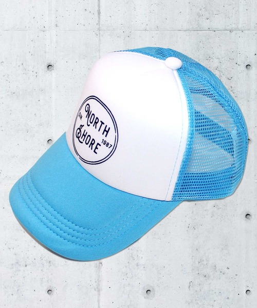 THE CASUAL（カジュアル）の「プリントメッシュキャップ キッズ（キャップ・キッズ・ホワイト系9/ホワイト系5/サックスブルー/ホワイト系1/ホワイト系4/ブラック系/ホワイト系/ベージュ/ホワイト系3/ブラック系1/ホワイト系6/チャコール/ホワイト系2/ネイビー/ホワイト系7/ホワイト系8/オレンジ/ブラック/ブラック系2/ブラウン・56cm/54cm/52cm）」の2枚目の写真