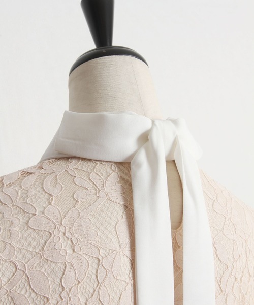 tocco closet(トッコ クローゼット)の「パール釦バックリボンフラワーレースブラウス(シャツ/ブラウス・レディース・オフホワイト/ベージュ・M)」の4枚目の写真