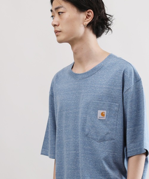 Carhartt(カーハート)の「carhartt/カーハート Workwear ビッグシルエット ポケット半袖 ロゴ Tシャツ ワッペン トップス(Tシャツ/カットソー・メンズ・エメラルドブルー/ブラック/ダークブラウン/ベージュ/ネイビー/グリーン/ヘザーグレー/バーガンディー/ヘザーチャコール/コバルトブルー/グレイッシュブルー/グリーン系その他/ブラウン系その他/ピンク系その他/オレンジ系その他/ピンク系その他2/グリーン系その他2/レッド系その他/ブルー系その他2/ブルー系その他/グリーン系その他3/ホワイト/ブルー系その他3/レッド系その他2/ブルー系その他4/イエロー系その他/グリーン系その他4/ライトイエロー/オレンジ/グリーン系その他5/イエロー系その他2/ブルー系その他5/テラコッタ/ブルー系その他6/オレンジ系その他2/レッド系その他3・MEDIUM/LARGE/X-LARGE/XX-LARGE/SMALL/XXX-LARGE)」の20枚目の写真