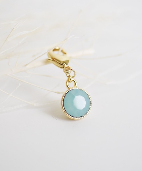 ma chere Cosette?（マシェールコゼット）の「ストーンマスクチャーム（チャーム・レディース・クリア/ホワイト系その他/ブラウン系その他/グリーン系その他/ブルー系その他/パープル系その他/ピンク系その他/アクア/グリーン系その他2/グリーン系その他3/パープル系その他2/ローズ系・FREE）」の5枚目の写真