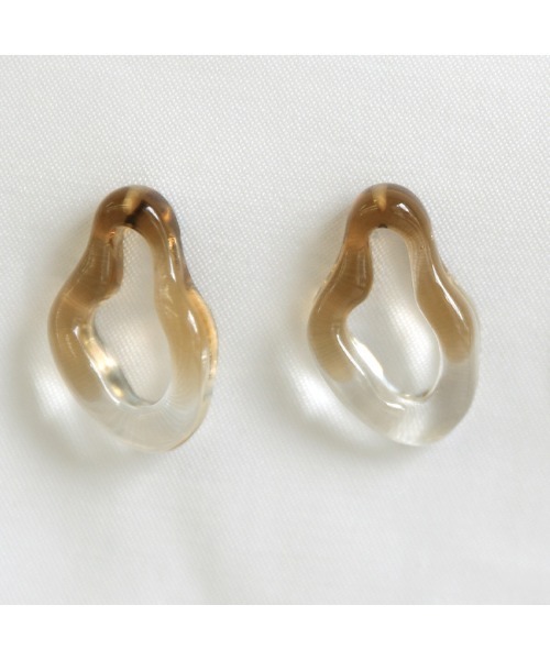 select MOCA(セレクトモカ)の「2021 SS ウェーブフープクリアピアス(ピアス(両耳用)・レディース・ピンク/ライトブラウン・FREE)」の13枚目の写真