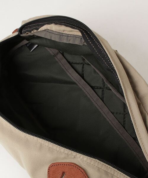 GREGORY（グレゴリー）の「TAILWIND / テールウィンド / タン（ボディバッグ/ウエストポーチ・メンズ・ベージュ・FREE）」の4枚目の写真