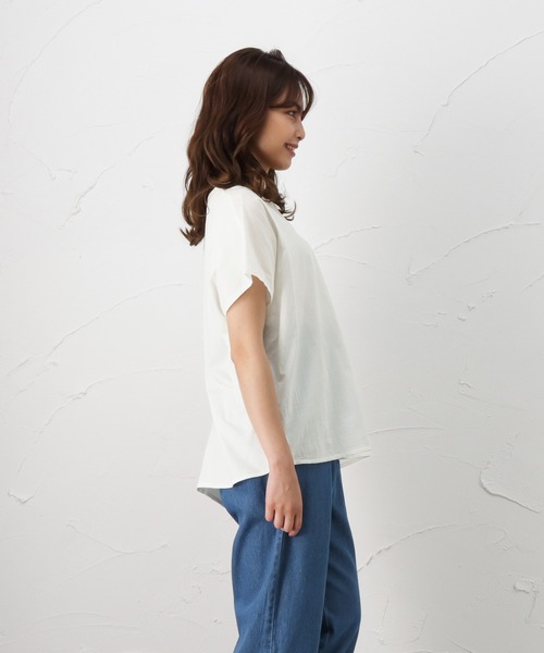 NAVY（ネイビー）の「インド綿を使用したワイドシルエットなVネックブラウス（シャツ/ブラウス・レディース・ホワイト/ベージュ/ネイビー・フリー）」の16枚目の写真