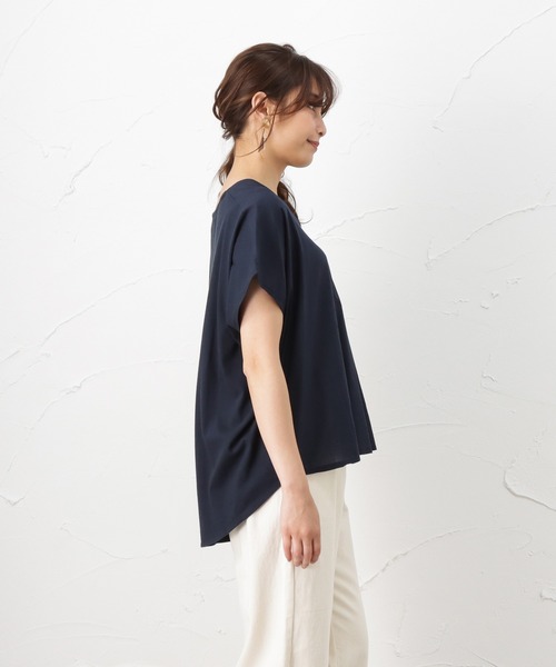 NAVY（ネイビー）の「インド綿を使用したワイドシルエットなVネックブラウス（シャツ/ブラウス・レディース・ホワイト/ベージュ/ネイビー・フリー）」の10枚目の写真