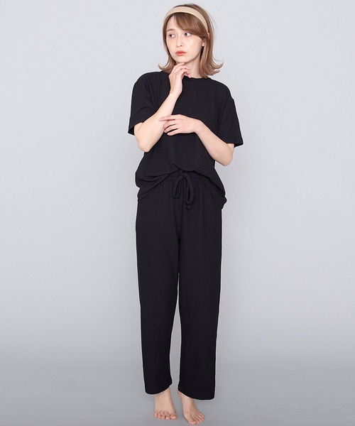 Dita（ディータ）の「しゃりしゃりテレコ上下セットルームウェア パジャマ（ルームウェア/パジャマ・レディース・ブラック/ベージュ/オリーブ/スモークピンク・FREE）」の2枚目の写真