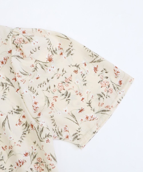 BLUEEAST（ブルーイースト）の「花柄パフスリーブブラウス（シャツ/ブラウス・レディース・ベージュ/ブラック・MEDIUM）」の6枚目の写真