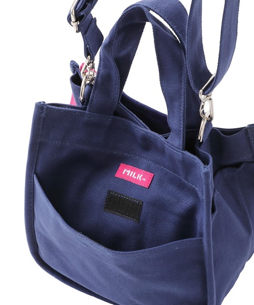 MILKFED.(ミルクフェド)の「EMBROIDERED BAR MINI SHOULDER BAG W/STRAP /ミニショルダーバッグ(ショルダーバッグ・レディース・ピンク/ホワイト/ライトピンク/ベージュ/ブラック/レッド/ネイビー・ONE SIZE)」の13枚目の写真