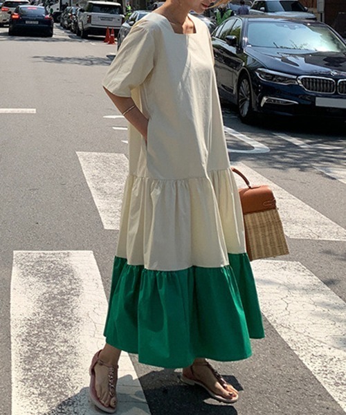 a lot of love（ア ロット オブ ラブ）の「バイカラー　スクエアネック　裾ティアード　フレアワンピース（ワンピース・レディース・ホワイト/ブラック・L/XL/M/S）」の7枚目の写真