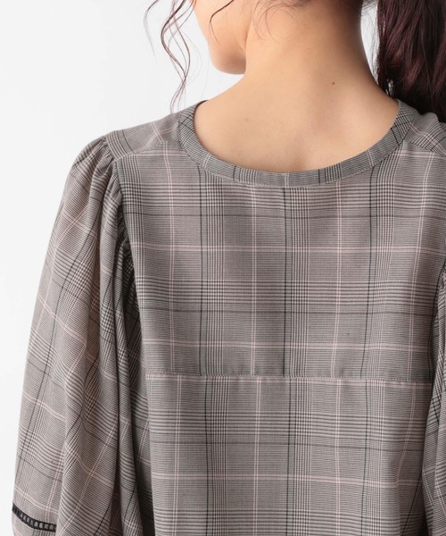 GLOBAL WORK（グローバルワーク）の「チェック袖ボリュームチュニック/956229（シャツ/ブラウス・レディース・ブラウン/グレイッシュベージュ・MEDIUM/LARGE）」の13枚目の写真