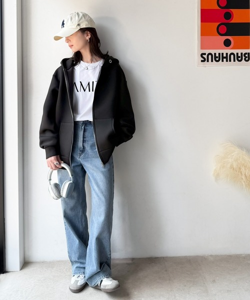 classicalelf(クラシカルエルフ)の「マシュマロ触感!ロングシーズン使えるダンボールbigシルエット オーバーサイズ ジップパーカー(パーカー・レディース・ブラック/ベージュ/モカ・MEDIUM/LARGE/X-LARGE/SMALL)」の19枚目の写真