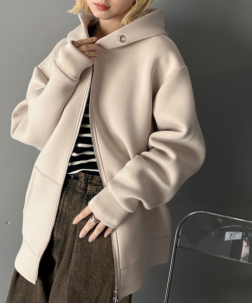 classicalelf(クラシカルエルフ)の「マシュマロ触感!ロングシーズン使えるダンボールbigシルエット オーバーサイズ ジップパーカー(パーカー・レディース・ブラック/ベージュ/モカ・MEDIUM/LARGE/X-LARGE/SMALL)」の13枚目の写真