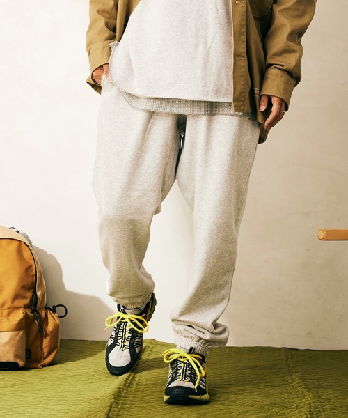 JOURNAL STANDARD relume(ジャーナルスタンダード レリューム)の「【ARMY TWILL/アーミーツイル】ミリタリーカラー スウェットパンツ(スウェットパンツ・メンズ・ブラック/グレー/カーキ・MEDIUM/LARGE)」の3枚目の写真