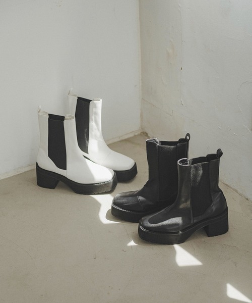 FREE'S MART（フリーズマート）の「◆サイドゴアヒールブーツ（ブーツ・レディース・ホワイト/ブラック・MEDIUM/LARGE）」の7枚目の写真