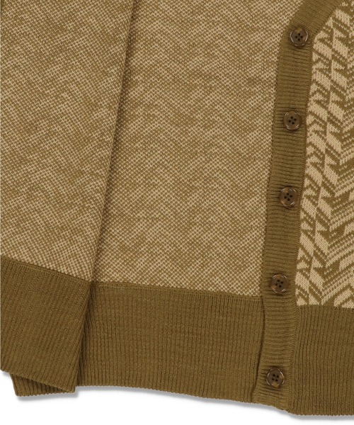 SPINNS（スピンズ）の「フロントボタン アクリル ジャガードニットベスト（ベスト・レディース・ネイビー/ブラック/グリーン・ONESIZE）」の19枚目の写真