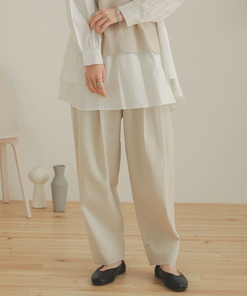 SENSE OF PLACE by URBAN RESEARCH（センスオブプレイスバイアーバンリサーチ）の「ハイウエストタックトラウザー（その他パンツ・レディース・アイボリー/ブラック/モカ・ONE）」の5枚目の写真