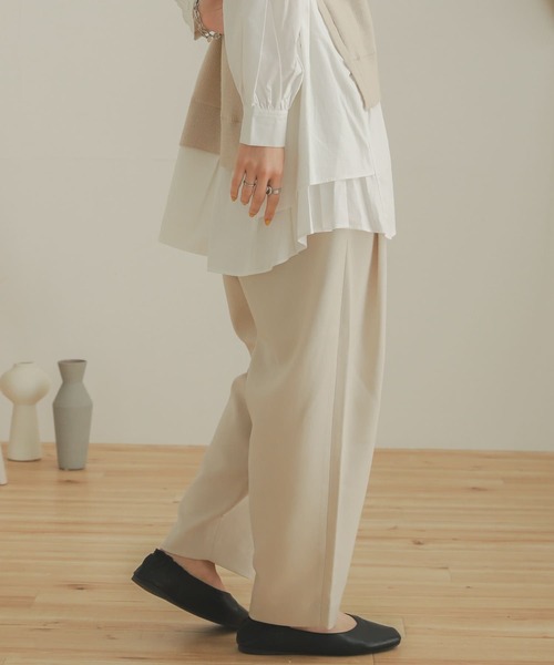 SENSE OF PLACE by URBAN RESEARCH（センスオブプレイスバイアーバンリサーチ）の「ハイウエストタックトラウザー（その他パンツ・レディース・アイボリー/ブラック/モカ・ONE）」の8枚目の写真