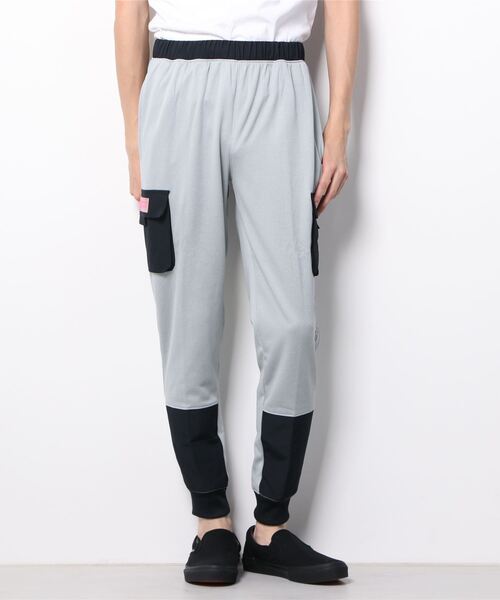 UNDER ARMOUR(アンダーアーマー)の「【別注】アンダーアーマー ARMOUR FLEECE JOGGER ALPEN EXCLUSIVE 限定コラボ(スウェットパンツ・メンズ・ブラック/グレー・3L/L/LL/M/S)」の1枚目の写真