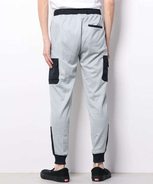UNDER ARMOUR(アンダーアーマー)の「【別注】アンダーアーマー ARMOUR FLEECE JOGGER ALPEN EXCLUSIVE 限定コラボ(スウェットパンツ・メンズ・ブラック/グレー・3L/L/LL/M/S)」の4枚目の写真