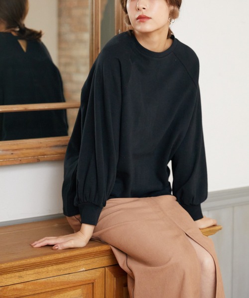 Rewde(ルゥデ)の「バックコンシャスプルオーバー(1R15-09191)(Tシャツ/カットソー・レディース・スモークピンク/ブラウン/ホワイト/ブラック・M)」の2枚目の写真