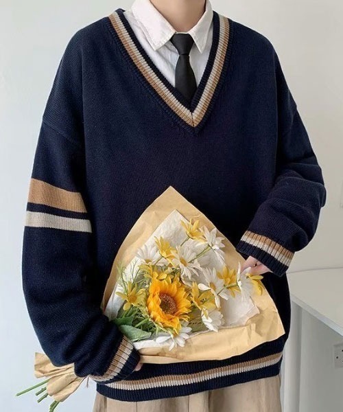 MGV（エムジーヴィー）の「Vネックダブルラインニットプルオーバー（ニット/セーター・メンズ・ベージュ/ネイビー・MEDIUM/LARGE/X-LARGE）」の3枚目の写真