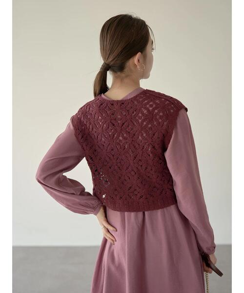 earth music&ecology（アースミュージックアンドエコロジー）の「幾何学フラワークロシェベスト＊（ベスト・レディース・ボルドー/ホワイト系その他2・FREE）」の14枚目の写真