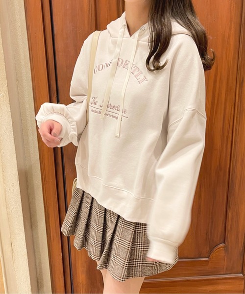 apres jour（アプレジュール）の「刺繍ロゴパーカー【ZOZOTOWN限定アイテム】（パーカー・レディース・ライトピンク/スモークピンク/アイボリー/ナチュラル・フリー/X-LARGE）」の22枚目の写真