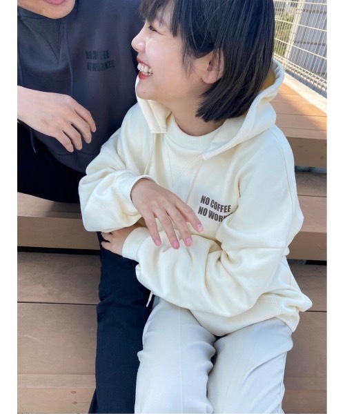 jumelle(ジュメロ)の「NCNWユニセックススウェット(スウェット・レディース・パープル/グレー/クリーム・LARGE/MEDIUM)」の11枚目の写真